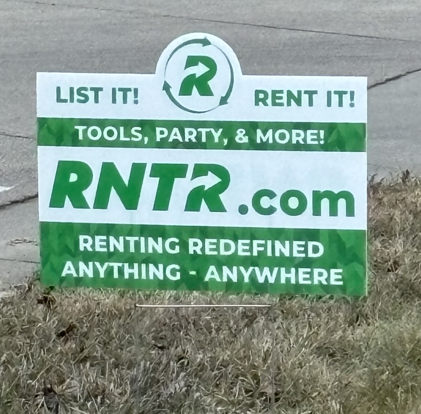 RNTR Lawn Sign | Banners.com